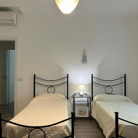 Apartman In A 2 Passi Dal Mare E Dal Centro *